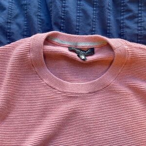 Banana Republic pink men’s sweater
